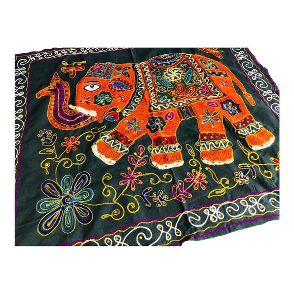 3070 boho tablecloth Runner sequin embroidered - Picture 2 of 5